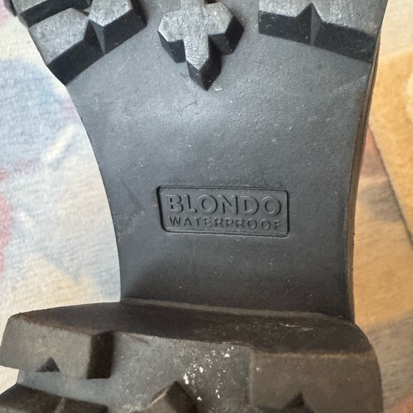 Blondo Waterproof Black Ankle Boots - Picture 10 of 12